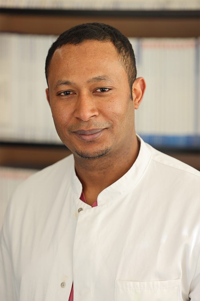 Docteur en Médicine (UGANC) Mamadou Djoudé Diallo Bild von Docteur en Médicine (UGANC) Mamadou Djoudé Diallo
