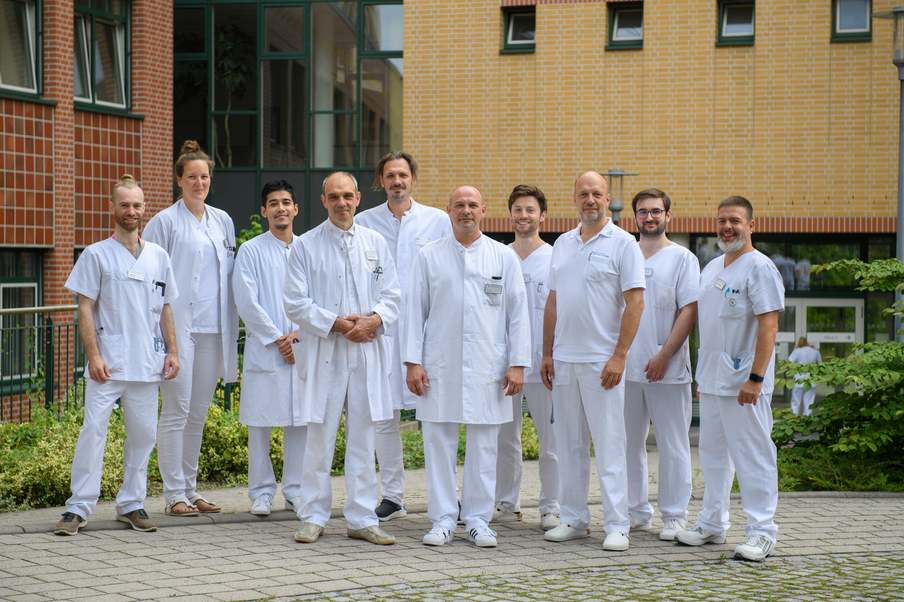 Foto des Teams der Klinik für Allgemein-, Viszeral-, Thorax- und Gefäßchirurgie